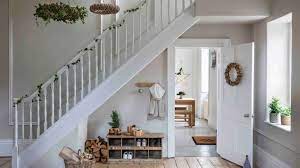 You can also create a feature wall by painting it a cold tone or adding colorful wallpaper with an interesting pattern. Hallway Paint Colors 27 Inspiring Decorating Ideas For Enhancing Your Hallway Real Homes
