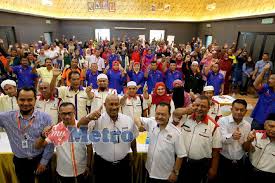 Penglibatan ibu bapa dan komuniti bagi menangani masalah penyalahgunaan dadah, substan dan pelencongan sosial di kompleks tan sri. Tambang Bas Sekolah Tak Naik Tapi