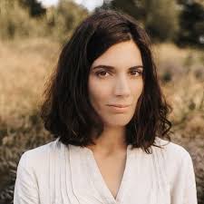 Die rastlosen Geister des Salon Nocturne (Magie und Macarons 1): Roman