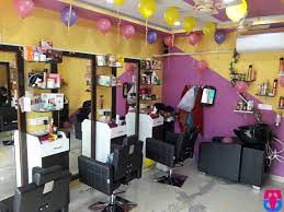 So, wait no more, find the nearest looks salon now and let your new look do all the talking. Chirala Andhra Pradesh India Unisex Parlour Tringcity In New Look Hair Saloon