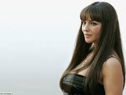 Película dividida en cuatro episodios. Monica Bellucci Biografia Foto Film 1