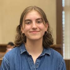 Kayla Pickett's Instagram, Twitter & Facebook