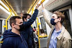 Dinamarca elimina la mascarilla obligatoria en el transporte público |  Internacional | Cadena SER