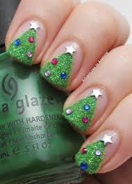 30 best christmas nail art ideas to try this december. 20 Pretty Christmas Nail Art Ideas Designs 2017