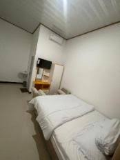 Guest House Brengga Rowa Surakarta. Sista minuten-erbjudanden på Agoda.com