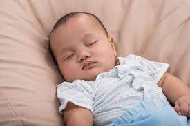 Ada beberapa cara sederhana yang dapat anda lakukan untuk membuat si kecil terbiasa tidur jika bisa, tidurkan si kecil di tempat yang sama. Masih Bingung Dengan Cara Menidurkan Bayi Cari Tahu Di Sini Alodokter