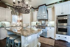 You can pair these cabinets with dull whites, smoky whites, clean whites, warm whites, and cream to create your truly unique classic kitchen. Santa Cecilia Granite Countertops For A Fresh And Modern Kitchen