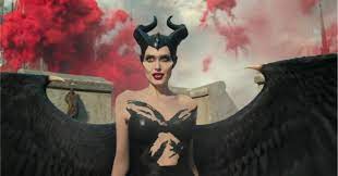 Bell is notorious for pulling off these. Angelina Jolie De Retour En Malefique Bande Annonce Du Pouvoir Du Mal Premiere Fr