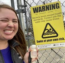 Lindsey Stover's Instagram, Twitter & Facebook