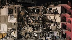 Us apartment block collapses, prompting emergency response. Avblz78i6ygcnm