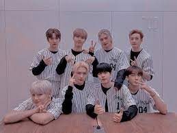 Hd wallpapers and background images Yourmilker Stray Kids Stray Kids Icons Aesthetic Dð–¦¹n T Rep ð–¦¹st á¢ á° Kids Icon Kids Stray