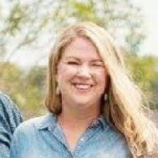 Tara Amos's Instagram, Twitter & Facebook