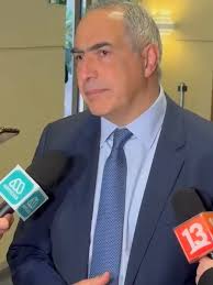 Exigimos sanciones ejemplares ante el uso fraudulento de licencias médicas.  Gracias a la nueva Ley 21.746 —impulsada con fuerza desde la Comisión de  Salud— hoy existe un marco legal claro para ...