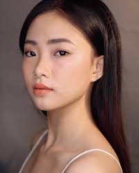 Makeup by @cocoochenn #christmasmakeup #redmakeuplook #partymakeup #makeup