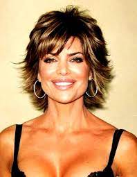 Fashion Over 40 Plus Size Winter Fashionover40over50shorthairstyles Hairstyles For Thin Hair Medium Length Hair With Layers Short Hair Styles
