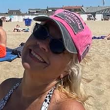 Hertz airport car rental with low reviews