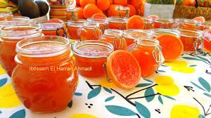 Confiture D Orange Amere Ou Si Vous Preferez De Bigarade L Orange Amere Aura Apporte La Plus Grande Douceur A Mes Fourneaux Aujourd Hu Food Fruit Grapefruit