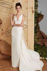 Simple Elegant Silk Gown With Sculpted Bow Carolina Herrera Spring 2017 Bridal Co Carolina Herrera Wedding Dress Carolina Herrera Bridal Herrera Wedding Dress