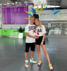 View latest posts and stories by @v.lada_sedan vlada zinchenko in instagram. Oleksandr Zinchenko And Vlada Shcheglova Marca English