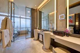 För dem som är intresserade av att besöka populära sevärdheter under rummen på banyan tree kuala lumpur har luftkonditionering och en minibar, och det är lätt att få tillgång till internet tack vare kostnadsfritt wifi. An Urban Sanctuary Banyan Tree Kuala Lumpur Renae S World