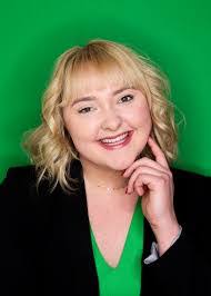 Annie Bristow's Instagram, Twitter & Facebook