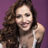 Lourdes Stephen: Necesitaba refrescar mi carrera periodística