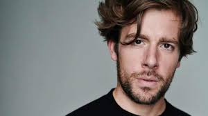 Alessandra appiano si è tolta la vita a milano pochi giorni or sono. Qdwomqmxohksrm