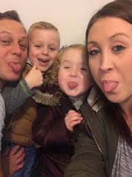 Amie Walton bowel cancer prognosis: 'I thought I had heartburn but I'm  dying'