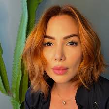 TÉCNICA EXCLUSIVA SURFGINGER ¡Sin decolorar! Sé que el miedo de muchas  personas que quieren conseguir un color cobrizo es decolorar todo su  cabello y maltratarlo y si te digo que ante cualquier