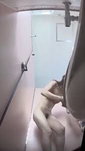 Hidden cam. - japanese beach toilet - video 2 - ThisVid.com