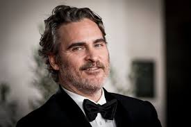 Jun 22, 2021 · filmmaker ari aster has added four actors to the cast of his next feature film ''disappointment blvd.'', starring oscar winner joaquin phoenix in the lead. Swyrl Joaquin Phoenix Ubernimmt Hauptrolle In Neuem Film Von Horrormeister Ari Aster