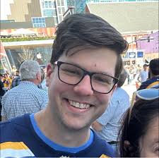 Cello rental options in Seattle for wedding performance