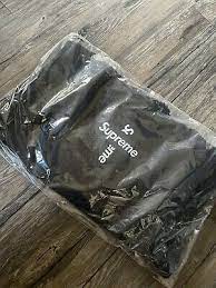 Show your enthusiasm for supreme brand by displaying a supreme box logo sticker for everyone you can find packs of cool, new supreme box logo stickers on ebay at reasonable prices. 100 Authentic Supreme Cross Box Logo Hooded Sweatshirt Black Size Medium Ebay