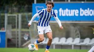 Im netz verbringe ich täglich nicht täglich, aber so oft es geht: Mega Gehalt So Kampft Hertha Um Jung Star Luca Netz B Z Berlin