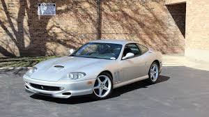 Ferrari 550 maranello (1998) châssis  modifier le code  les avancées technologiques de la période intermédiaire, notamment les systèmes de commandes électroniques de traction et de suspension, ont permis de rendre les véhicules à moteur avant aussi maniables que les modèles à moteur central. This Ferrari 550 Maranello Is A Silver Stallion Motorious