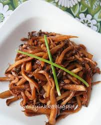 Fluent in both english and three separate chinese dialects, she's our professional menu translator when we're eating our way through china. Table For 2 Or More King Oyster Mushrooms With Meat Sauceè‚‰é…±æé²è‡