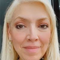 Wendy Quintero's Instagram, Twitter & Facebook