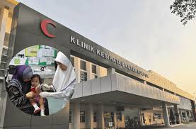 Ibunya, krista duduk di kursi sampingnya mengintip keluar berusaha menembus derasnya hujan yang turun. Klinik Ibu Dan Anak Pemeriksaan Dan Buka Buku Pink Kl Selangor