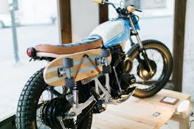 Iron Resin X Bruce Brown Films Launch Party Kick Start Garage X Worlds Greatest Co Kick Start Garage Motos Personalizadas Motos Clasicas Motos