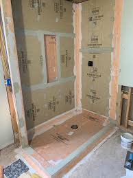 Make Sure You Have A Completely Water Tight Shower Pan And Walls Schluter Kerdi And Laticrete Hydroban Board Were Used On This Dream Shower Shower Pan Shower