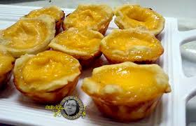 Satukan mentega yang dicotong dadu dan tepung. 323 Tart Telor