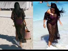 اثار فستان الفنانة المصرية رانيا يوسف ضجة كبيرة جدا في مصر والوطن العربي وحتى في العالم. Ù…ØµØ± Ø±Ø§Ù†ÙŠØ§ ÙŠÙˆØ³Ù ØªØ«ÙŠØ± Ø§Ù„Ø¬Ø¯Ù„ Ù…Ù† Ø¬Ø¯ÙŠØ¯ Ø¨Ù…Ù„Ø§Ø¨Ø³Ù‡Ø§ ØµÙˆØ± Ù…ÙˆÙ‚Ø¹ Ø­ÙŠØ±ÙˆØª Ø§Ù„Ø¥Ø®Ø¨Ø§Ø±ÙŠ