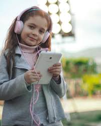 20b Begenme 219 Yorum Instagram Da Beren Gencalp Berengencalp Photographer Dogukannyksel In 2020 Famous Kids Turkish Film Photographer