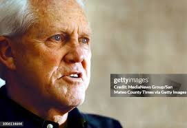 2,234 Nfl Offices Stock Photos, High-Res Pictures, and Images