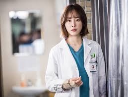 Seo hyu jin akan tampil sebagai cameo dalam drama korea record of youth. Noonawrites Why Romantic Doctor Teacher Kim Is The Kind Of Inspiration We All Need Right Now Annyeong Oppa