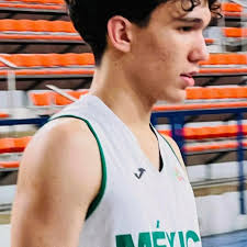Hoy queremos enviarle nuestras mejores vibras a Diego Uriel Licón Holguín,  quien está representando a México con la Selección Nacional de Básquetbol  en el CentroBasquet que se celebra en Cd. Juárez, Chihuahua.