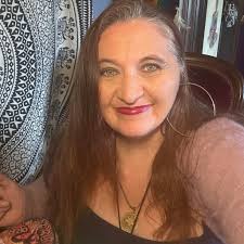 The Glue Traps (Offences) Act 2022 officially comes into effect today,  making it illegal to use glue traps in England except under license 🙌  These inhumane traps are so adhesive that any