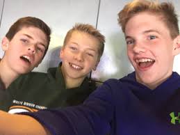 Brayden Moore (@moorebraydo)