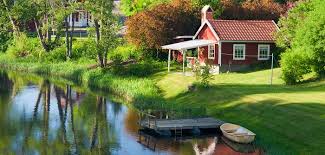 Nach der besichtigung der immobilie reichen die interessenten beim makler ein gebot ein. Immobilien In Schweden Villa Kunterbunt Wird Zum Traumhaus