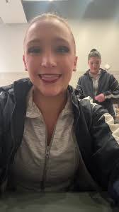 Ashley Kurr's Instagram, Twitter & Facebook